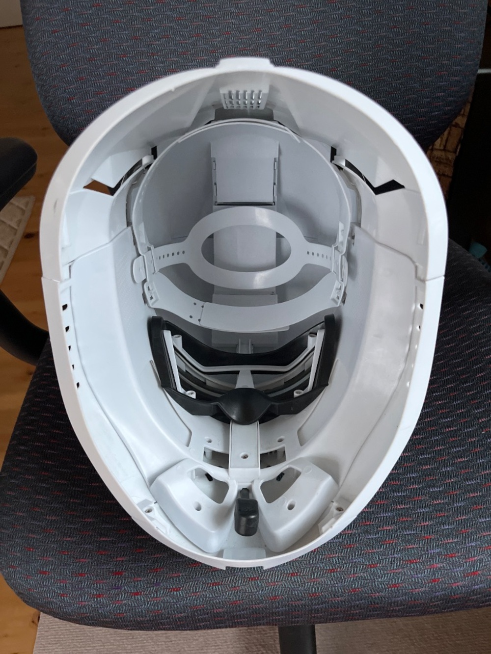 Star Wars Stormtrooper Helmet - Picture 5 of 5